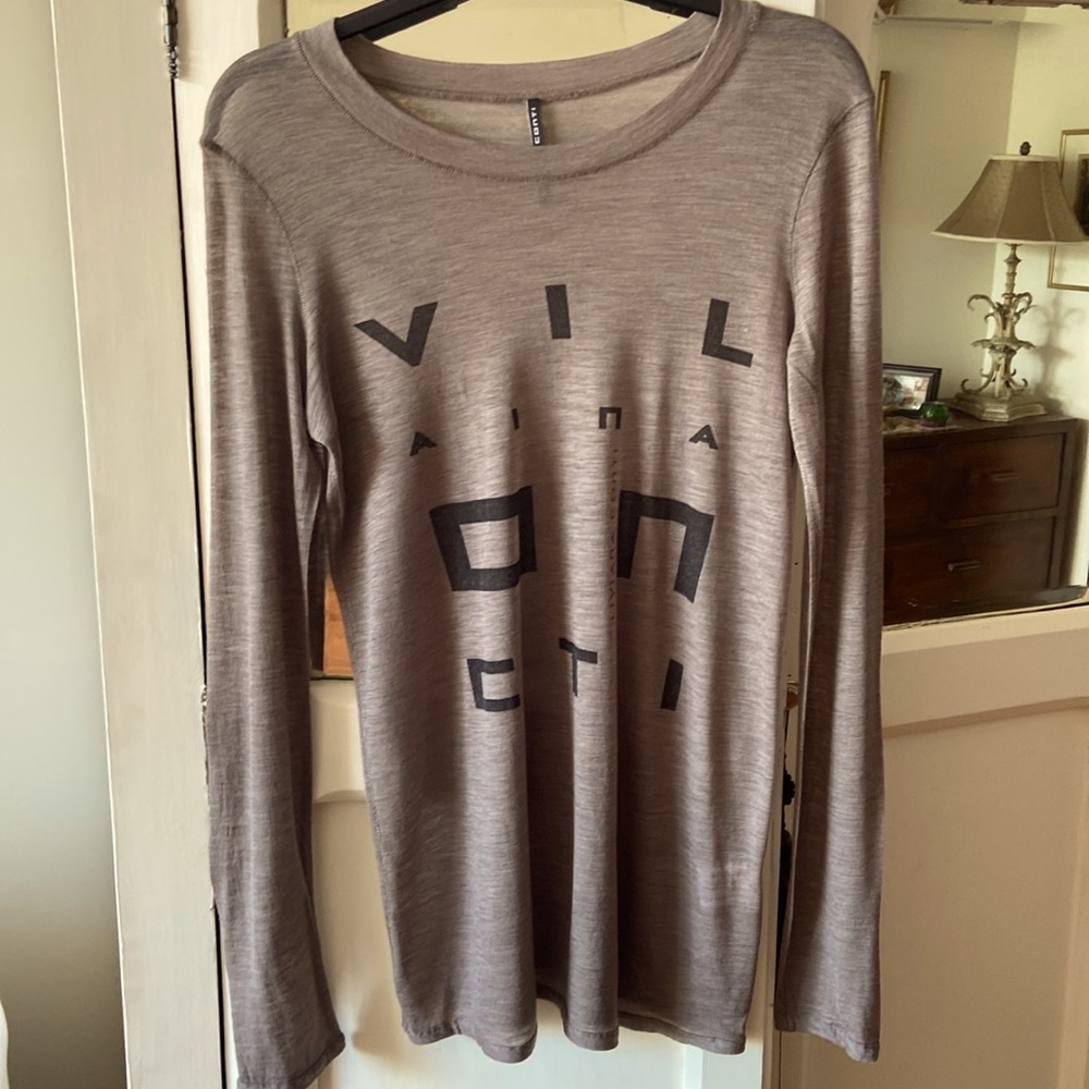 LIVIANA CONTI very fine knit top. Made in Italy. Long sleeves. Sz Euro 46 Can 14